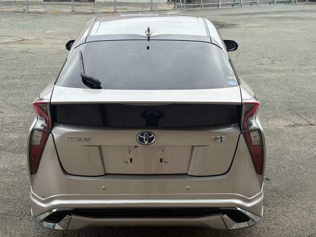 プリウス Ｓセーフティプラス　純正ナビ　ｔｏｙｏｔａチームメイト　新品フルエアロＦ・Ｓ・Ｒ　バックカメラ　ビルトインＥＴＣ　レーダークルーズコントロール　衝突軽減ブレーキ　横滑り防止　スマートキー　プッシュスタート　オートライト（18枚目）