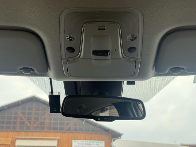 プリウス Ｓセーフティプラス　純正ナビ　ｔｏｙｏｔａチームメイト　新品フルエアロＦ・Ｓ・Ｒ　バックカメラ　ビルトインＥＴＣ　レーダークルーズコントロール　衝突軽減ブレーキ　横滑り防止　スマートキー　プッシュスタート　オートライト（35枚目）