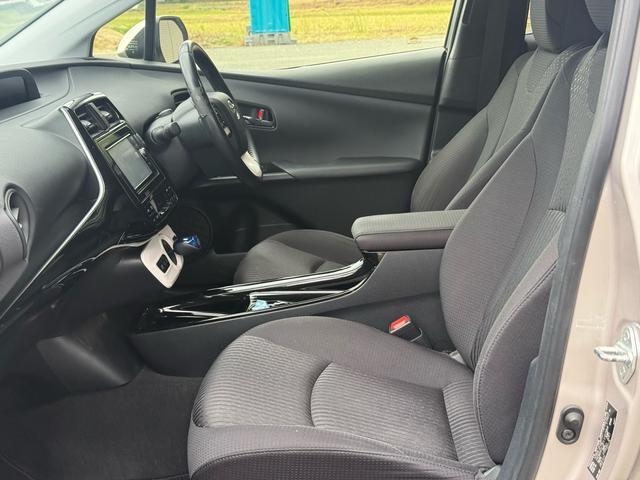 プリウス Ｓセーフティプラス　純正ナビ　ｔｏｙｏｔａチームメイト　新品フルエアロＦ・Ｓ・Ｒ　バックカメラ　ビルトインＥＴＣ　レーダークルーズコントロール　衝突軽減ブレーキ　横滑り防止　スマートキー　プッシュスタート　オートライト（45枚目）