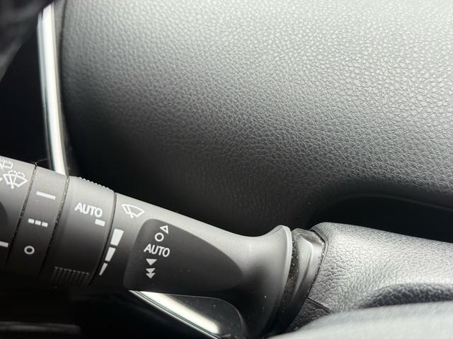 プリウス Ｓセーフティプラス　純正ナビ　ｔｏｙｏｔａチームメイト　新品フルエアロＦ・Ｓ・Ｒ　バックカメラ　ビルトインＥＴＣ　レーダークルーズコントロール　衝突軽減ブレーキ　横滑り防止　スマートキー　プッシュスタート　オートライト（51枚目）