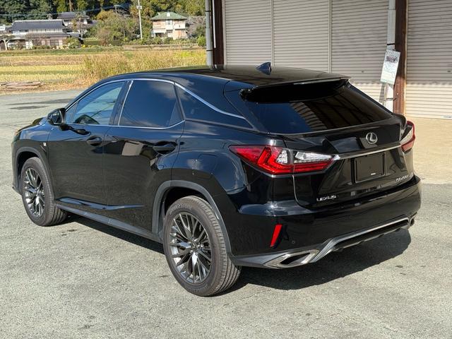 ＲＸ ＲＸ２００ｔ　Ｆスポーツ　黒革エアシート・パノラミックビュー・３眼ＬＥＤヘッド・純正ナビ・フルセグ・ＢＴオーディオ・純正２０ＡＷ・パワーバックドア・リアシートヒーター・セーフティＳ・パドルシフト・ＨＵＤ・オートＨＩビーム（19枚目）