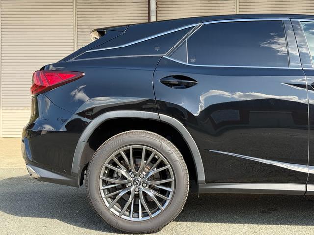 ＲＸ ＲＸ２００ｔ　Ｆスポーツ　黒革エアシート・パノラミックビュー・３眼ＬＥＤヘッド・純正ナビ・フルセグ・ＢＴオーディオ・純正２０ＡＷ・パワーバックドア・リアシートヒーター・セーフティＳ・パドルシフト・ＨＵＤ・オートＨＩビーム（28枚目）