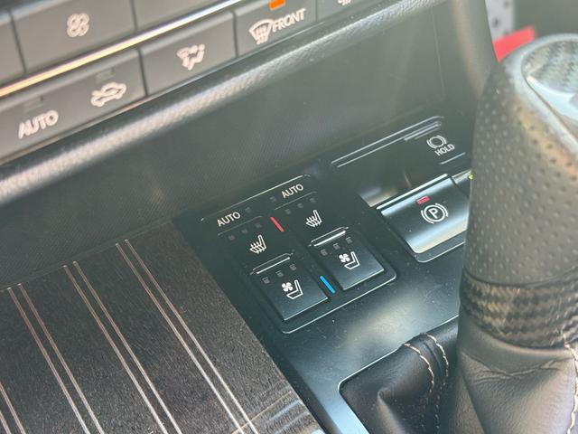 ＲＸ ＲＸ２００ｔ　Ｆスポーツ　黒革エアシート・パノラミックビュー・３眼ＬＥＤヘッド・純正ナビ・フルセグ・ＢＴオーディオ・純正２０ＡＷ・パワーバックドア・リアシートヒーター・セーフティＳ・パドルシフト・ＨＵＤ・オートＨＩビーム（48枚目）