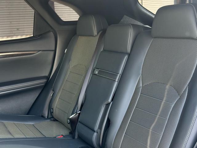 ＲＸ ＲＸ２００ｔ　Ｆスポーツ　黒革エアシート・パノラミックビュー・３眼ＬＥＤヘッド・純正ナビ・フルセグ・ＢＴオーディオ・純正２０ＡＷ・パワーバックドア・リアシートヒーター・セーフティＳ・パドルシフト・ＨＵＤ・オートＨＩビーム（67枚目）