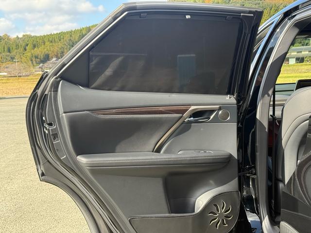 ＲＸ ＲＸ２００ｔ　Ｆスポーツ　黒革エアシート・パノラミックビュー・３眼ＬＥＤヘッド・純正ナビ・フルセグ・ＢＴオーディオ・純正２０ＡＷ・パワーバックドア・リアシートヒーター・セーフティＳ・パドルシフト・ＨＵＤ・オートＨＩビーム（69枚目）