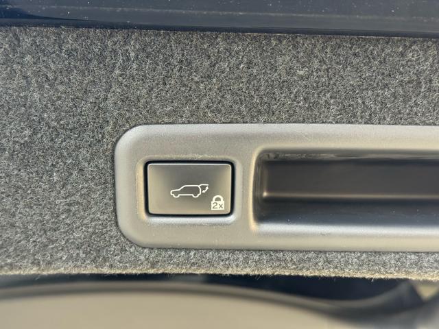 ＲＸ ＲＸ２００ｔ　Ｆスポーツ　黒革エアシート・パノラミックビュー・３眼ＬＥＤヘッド・純正ナビ・フルセグ・ＢＴオーディオ・純正２０ＡＷ・パワーバックドア・リアシートヒーター・セーフティＳ・パドルシフト・ＨＵＤ・オートＨＩビーム（72枚目）