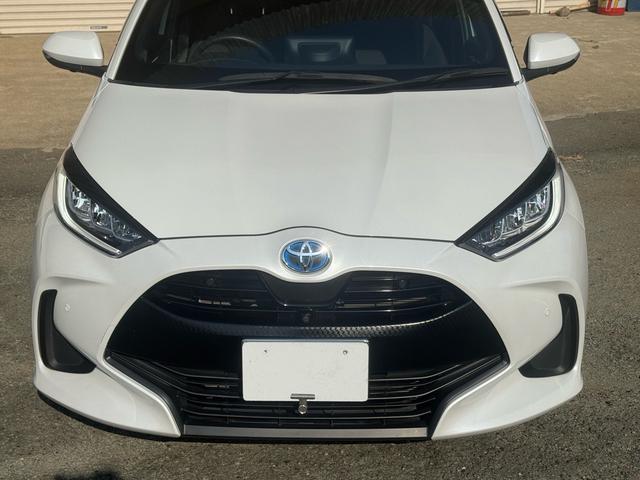 ヤリス ハイブリッドZ TSS DA レンタUP ETC バックカメラ LEDヘッドライト コーナーセンサー シートヒーター アイドリングストップ キーレス プッシュスタート クルーズコントロール オートエアコン(3枚目)