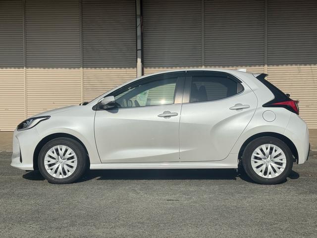 ヤリス ハイブリッドZ TSS DA レンタUP ETC バックカメラ LEDヘッドライト コーナーセンサー シートヒーター アイドリングストップ キーレス プッシュスタート クルーズコントロール オートエアコン(6枚目)