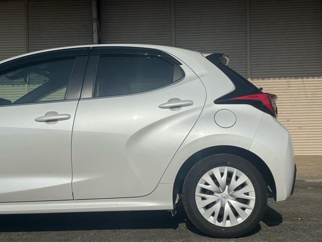 ヤリス ハイブリッドZ TSS DA レンタUP ETC バックカメラ LEDヘッドライト コーナーセンサー シートヒーター アイドリングストップ キーレス プッシュスタート クルーズコントロール オートエアコン(8枚目)