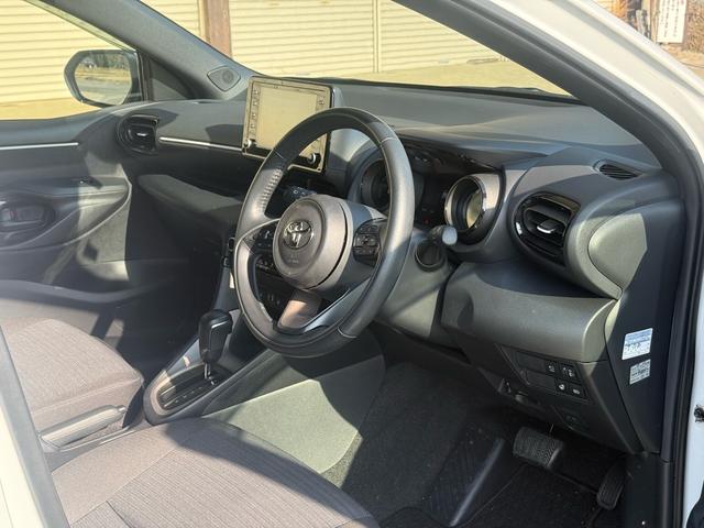 ヤリス ハイブリッドZ TSS DA レンタUP ETC バックカメラ LEDヘッドライト コーナーセンサー シートヒーター アイドリングストップ キーレス プッシュスタート クルーズコントロール オートエアコン(27枚目)