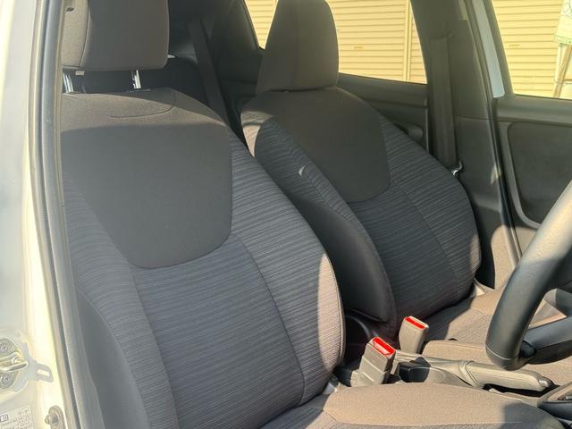 ヤリス ハイブリッドZ TSS DA レンタUP ETC バックカメラ LEDヘッドライト コーナーセンサー シートヒーター アイドリングストップ キーレス プッシュスタート クルーズコントロール オートエアコン(28枚目)