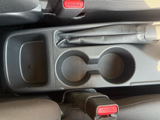 ヤリス ハイブリッドZ TSS DA レンタUP ETC バックカメラ LEDヘッドライト コーナーセンサー シートヒーター アイドリングストップ キーレス プッシュスタート クルーズコントロール オートエアコン(36枚目)