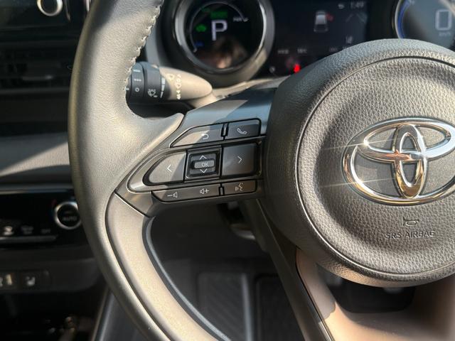 ヤリス ハイブリッドZ TSS DA レンタUP ETC バックカメラ LEDヘッドライト コーナーセンサー シートヒーター アイドリングストップ キーレス プッシュスタート クルーズコントロール オートエアコン(42枚目)