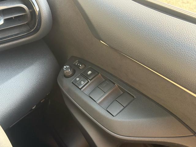 ヤリス ハイブリッドZ TSS DA レンタUP ETC バックカメラ LEDヘッドライト コーナーセンサー シートヒーター アイドリングストップ キーレス プッシュスタート クルーズコントロール オートエアコン(51枚目)