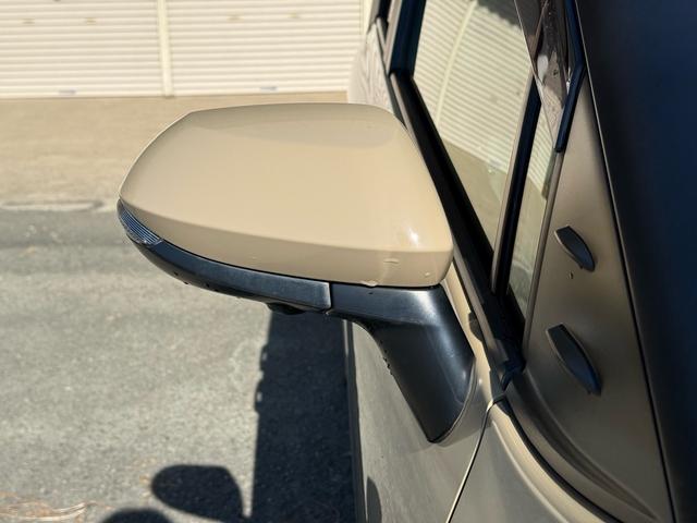 シエンタ ハイブリッドG クエロ 12.1インチ後席モニター 全方位モニター TSS オートハイビーム 両側パワースライドドア 純正ナビ 衝突軽減ブレーキ ハーフレザーシート LEDヘッドライト シートヒーター バックカメラ ドラレコ(8枚目)