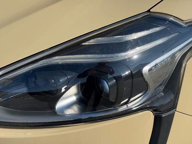 シエンタ ハイブリッドG クエロ 12.1インチ後席モニター 全方位モニター TSS オートハイビーム 両側パワースライドドア 純正ナビ 衝突軽減ブレーキ ハーフレザーシート LEDヘッドライト シートヒーター バックカメラ ドラレコ(14枚目)