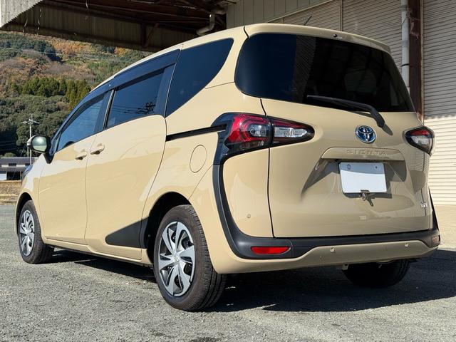 シエンタ ハイブリッドG クエロ 12.1インチ後席モニター 全方位モニター TSS オートハイビーム 両側パワースライドドア 純正ナビ 衝突軽減ブレーキ ハーフレザーシート LEDヘッドライト シートヒーター バックカメラ ドラレコ(16枚目)