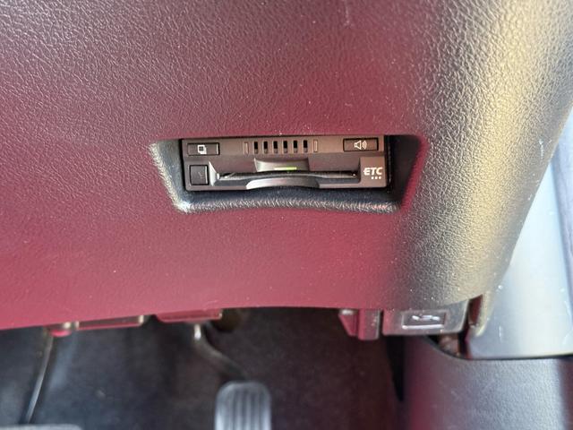 シエンタ ハイブリッドG クエロ 12.1インチ後席モニター 全方位モニター TSS オートハイビーム 両側パワースライドドア 純正ナビ 衝突軽減ブレーキ ハーフレザーシート LEDヘッドライト シートヒーター バックカメラ ドラレコ(37枚目)