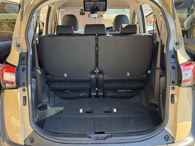 シエンタ ハイブリッドG クエロ 12.1インチ後席モニター 全方位モニター TSS オートハイビーム 両側パワースライドドア 純正ナビ 衝突軽減ブレーキ ハーフレザーシート LEDヘッドライト シートヒーター バックカメラ ドラレコ(56枚目)