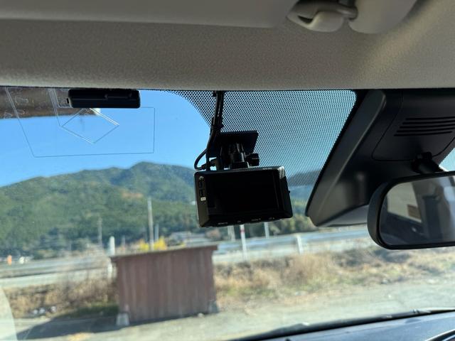 シエンタ ハイブリッドG クエロ 12.1インチ後席モニター 全方位モニター TSS オートハイビーム 両側パワースライドドア 純正ナビ 衝突軽減ブレーキ ハーフレザーシート LEDヘッドライト シートヒーター バックカメラ ドラレコ(66枚目)