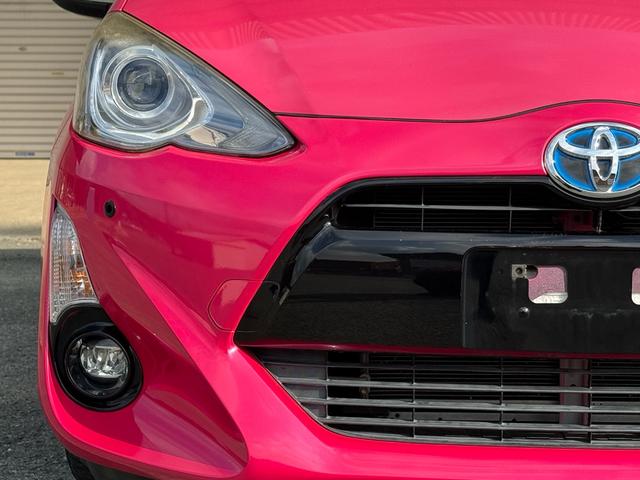 アクア Ｇ　中期　車検整備付　クルーズコントロール　ＬＥＤヘッドライト　ＬＥＤフォグランプ　オートライト　純正ＳＤナビ　地デジ　Ｂｌｕｅｔｏｏｔｈ　バックカメラ　　スマートキーＸ２　電格ミラー　革巻きステアリング（4枚目）