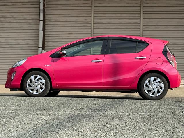 アクア Ｇ　中期　車検整備付　クルーズコントロール　ＬＥＤヘッドライト　ＬＥＤフォグランプ　オートライト　純正ＳＤナビ　地デジ　Ｂｌｕｅｔｏｏｔｈ　バックカメラ　　スマートキーＸ２　電格ミラー　革巻きステアリング（11枚目）