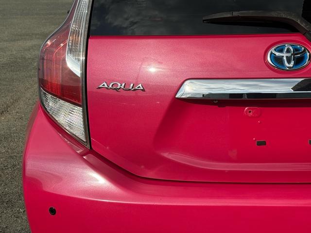 アクア Ｇ　中期　車検整備付　クルーズコントロール　ＬＥＤヘッドライト　ＬＥＤフォグランプ　オートライト　純正ＳＤナビ　地デジ　Ｂｌｕｅｔｏｏｔｈ　バックカメラ　　スマートキーＸ２　電格ミラー　革巻きステアリング（21枚目）