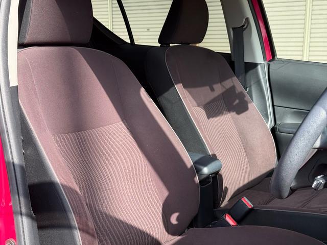 アクア Ｇ　中期　車検整備付　クルーズコントロール　ＬＥＤヘッドライト　ＬＥＤフォグランプ　オートライト　純正ＳＤナビ　地デジ　Ｂｌｕｅｔｏｏｔｈ　バックカメラ　　スマートキーＸ２　電格ミラー　革巻きステアリング（31枚目）