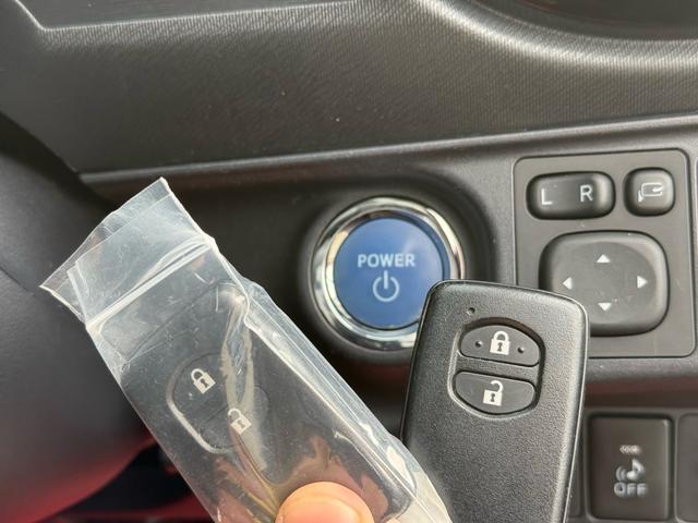 アクア Ｇ　中期　車検整備付　クルーズコントロール　ＬＥＤヘッドライト　ＬＥＤフォグランプ　オートライト　純正ＳＤナビ　地デジ　Ｂｌｕｅｔｏｏｔｈ　バックカメラ　　スマートキーＸ２　電格ミラー　革巻きステアリング（34枚目）