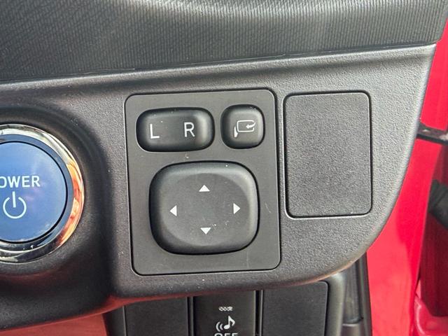 アクア Ｇ　中期　車検整備付　クルーズコントロール　ＬＥＤヘッドライト　ＬＥＤフォグランプ　オートライト　純正ＳＤナビ　地デジ　Ｂｌｕｅｔｏｏｔｈ　バックカメラ　　スマートキーＸ２　電格ミラー　革巻きステアリング（35枚目）