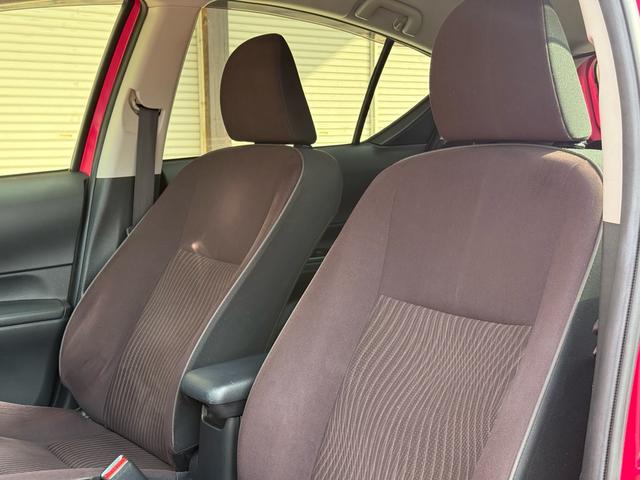 アクア Ｇ　中期　車検整備付　クルーズコントロール　ＬＥＤヘッドライト　ＬＥＤフォグランプ　オートライト　純正ＳＤナビ　地デジ　Ｂｌｕｅｔｏｏｔｈ　バックカメラ　　スマートキーＸ２　電格ミラー　革巻きステアリング（58枚目）