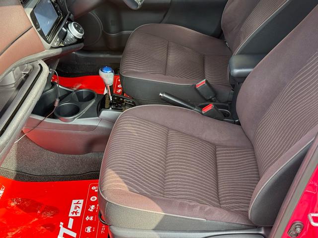 アクア Ｇ　中期　車検整備付　クルーズコントロール　ＬＥＤヘッドライト　ＬＥＤフォグランプ　オートライト　純正ＳＤナビ　地デジ　Ｂｌｕｅｔｏｏｔｈ　バックカメラ　　スマートキーＸ２　電格ミラー　革巻きステアリング（60枚目）