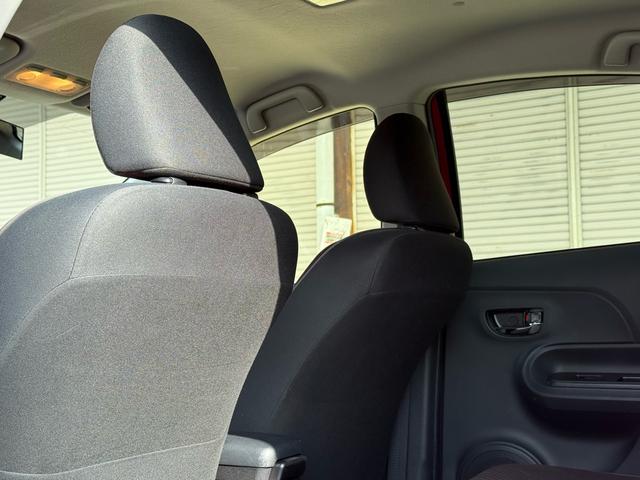 アクア Ｇ　中期　車検整備付　クルーズコントロール　ＬＥＤヘッドライト　ＬＥＤフォグランプ　オートライト　純正ＳＤナビ　地デジ　Ｂｌｕｅｔｏｏｔｈ　バックカメラ　　スマートキーＸ２　電格ミラー　革巻きステアリング（61枚目）