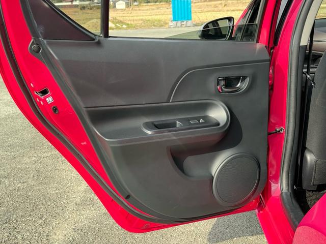 アクア Ｇ　中期　車検整備付　クルーズコントロール　ＬＥＤヘッドライト　ＬＥＤフォグランプ　オートライト　純正ＳＤナビ　地デジ　Ｂｌｕｅｔｏｏｔｈ　バックカメラ　　スマートキーＸ２　電格ミラー　革巻きステアリング（64枚目）