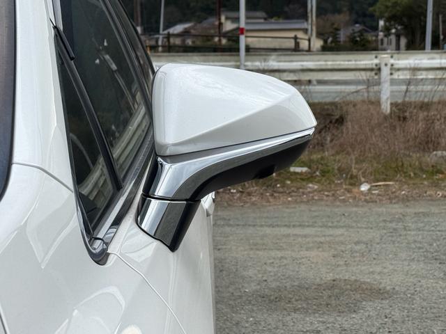 ＲＸ ＲＸ４５０ｈ　バージョンＬ　茶革エアシート・パノラミックビュー・セーフティＳ・純正ナビ・フルセグ・ＨＵＤ・３眼ＬＥＤヘッド・パワーバックドア・ＨＵＤ・リアシートヒーター・オートＨＩビーム・ＥＴＣ２．０・ウッドコンビステア・（5枚目）