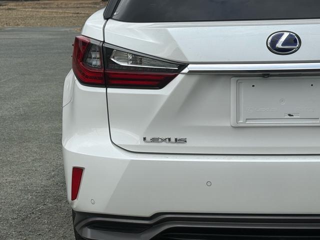 ＲＸ ＲＸ４５０ｈ　バージョンＬ　茶革エアシート・パノラミックビュー・セーフティＳ・純正ナビ・フルセグ・ＨＵＤ・３眼ＬＥＤヘッド・パワーバックドア・ＨＵＤ・リアシートヒーター・オートＨＩビーム・ＥＴＣ２．０・ウッドコンビステア・（20枚目）