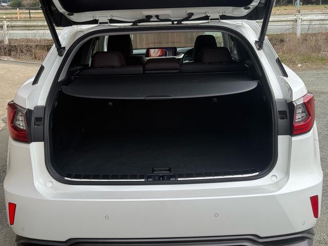 ＲＸ ＲＸ４５０ｈ　バージョンＬ　茶革エアシート・パノラミックビュー・セーフティＳ・純正ナビ・フルセグ・ＨＵＤ・３眼ＬＥＤヘッド・パワーバックドア・ＨＵＤ・リアシートヒーター・オートＨＩビーム・ＥＴＣ２．０・ウッドコンビステア・（60枚目）