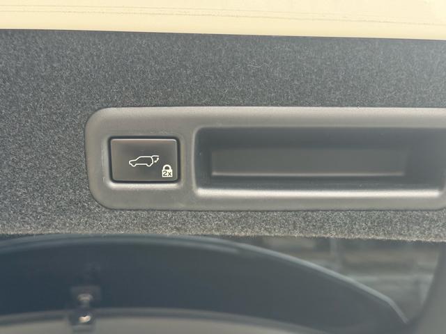 ＲＸ ＲＸ４５０ｈ　バージョンＬ　茶革エアシート・パノラミックビュー・セーフティＳ・純正ナビ・フルセグ・ＨＵＤ・３眼ＬＥＤヘッド・パワーバックドア・ＨＵＤ・リアシートヒーター・オートＨＩビーム・ＥＴＣ２．０・ウッドコンビステア・（61枚目）