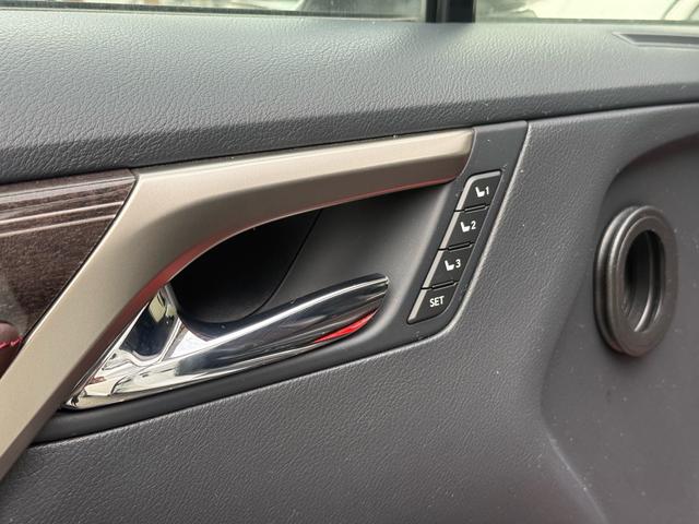 ＲＸ ＲＸ４５０ｈ　バージョンＬ　茶革エアシート・パノラミックビュー・セーフティＳ・純正ナビ・フルセグ・ＨＵＤ・３眼ＬＥＤヘッド・パワーバックドア・ＨＵＤ・リアシートヒーター・オートＨＩビーム・ＥＴＣ２．０・ウッドコンビステア・（67枚目）