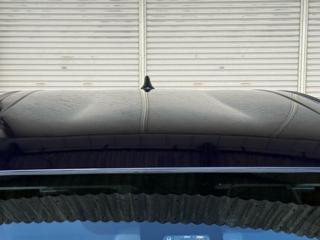 アクア Ｓスタイルブラック　後期／９インチナビ／バックカメラ／フルセグＴＶ／ＬＥＤヘッド／Ｂｌｕｅｔｏｏｔｈ／ＣＤ／ＤＶＤ／ドラレコ／ＥＴＣ／オートハイビーム／オートライト／車線逸脱／衝突安全装置／スマートキー／プッシュスタート（9枚目）