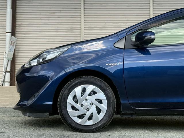 アクア Ｓスタイルブラック　後期／９インチナビ／バックカメラ／フルセグＴＶ／ＬＥＤヘッド／Ｂｌｕｅｔｏｏｔｈ／ＣＤ／ＤＶＤ／ドラレコ／ＥＴＣ／オートハイビーム／オートライト／車線逸脱／衝突安全装置／スマートキー／プッシュスタート（11枚目）