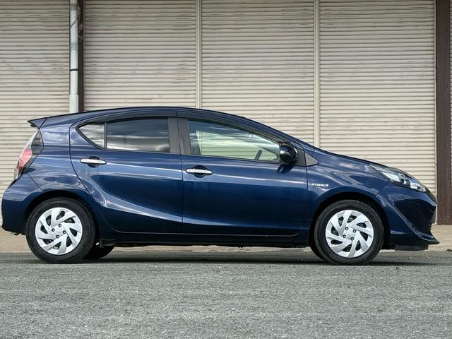 アクア Ｓスタイルブラック　後期／９インチナビ／バックカメラ／フルセグＴＶ／ＬＥＤヘッド／Ｂｌｕｅｔｏｏｔｈ／ＣＤ／ＤＶＤ／ドラレコ／ＥＴＣ／オートハイビーム／オートライト／車線逸脱／衝突安全装置／スマートキー／プッシュスタート（25枚目）