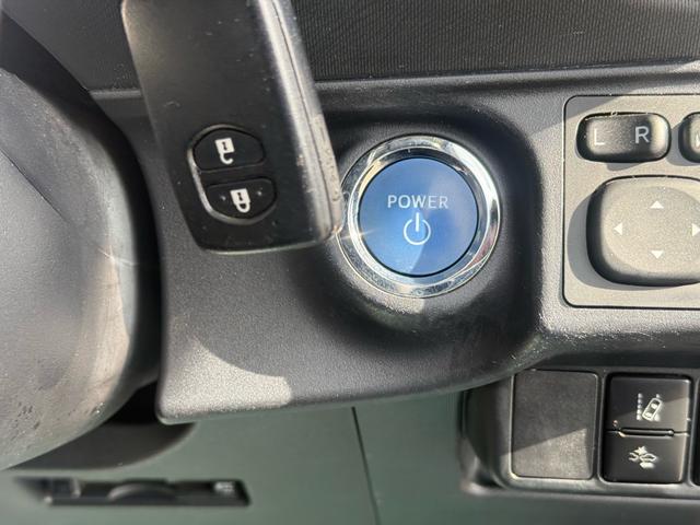 アクア Ｓスタイルブラック　後期／９インチナビ／バックカメラ／フルセグＴＶ／ＬＥＤヘッド／Ｂｌｕｅｔｏｏｔｈ／ＣＤ／ＤＶＤ／ドラレコ／ＥＴＣ／オートハイビーム／オートライト／車線逸脱／衝突安全装置／スマートキー／プッシュスタート（36枚目）