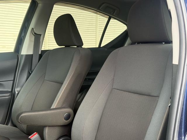 アクア Ｓスタイルブラック　後期／９インチナビ／バックカメラ／フルセグＴＶ／ＬＥＤヘッド／Ｂｌｕｅｔｏｏｔｈ／ＣＤ／ＤＶＤ／ドラレコ／ＥＴＣ／オートハイビーム／オートライト／車線逸脱／衝突安全装置／スマートキー／プッシュスタート（54枚目）