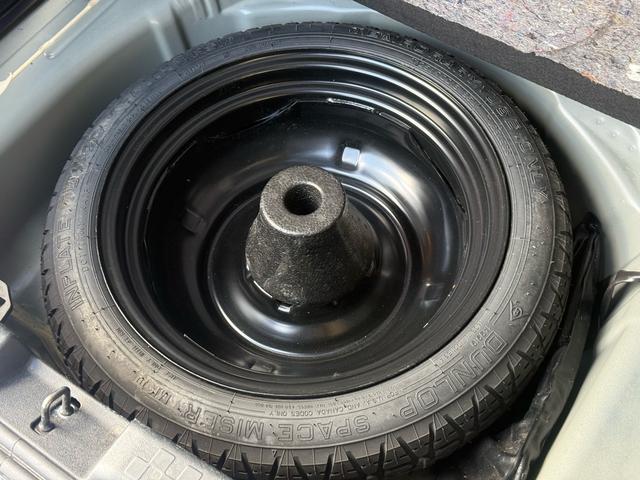 アクア Ｓスタイルブラック　後期／９インチナビ／バックカメラ／フルセグＴＶ／ＬＥＤヘッド／Ｂｌｕｅｔｏｏｔｈ／ＣＤ／ＤＶＤ／ドラレコ／ＥＴＣ／オートハイビーム／オートライト／車線逸脱／衝突安全装置／スマートキー／プッシュスタート（63枚目）