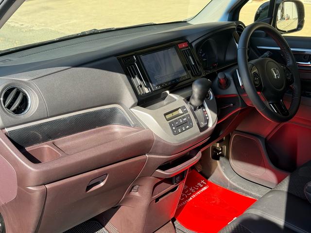 Ｎ－ＷＧＮカスタム Ｇ・ターボパッケージ　８インチナビ　ＴＶ　Ｂｌｕｅｔｏｏｔｈ　ＤＶＤ再生　Ｂモニター　ＣＴＢＡ　パドルシフト　１５インチアルミホイール　コンビシート　ステアリングスイッチ　ウィンカーミラー　プッシュスタート　スマートキー（53枚目）