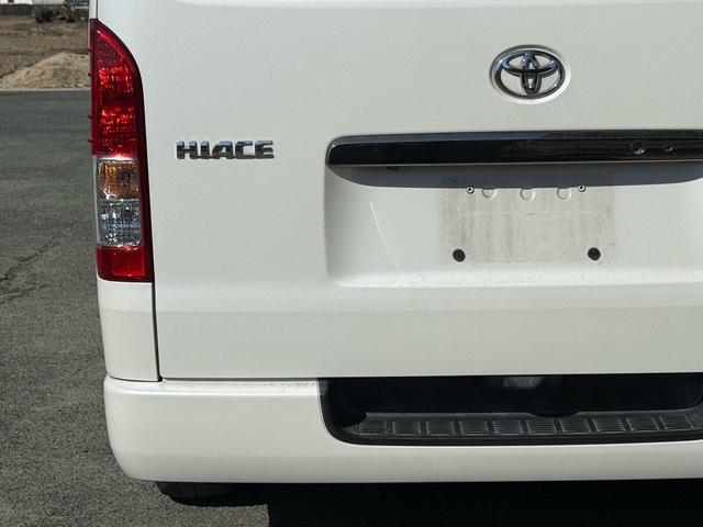 ハイエースバン スーパーＧＬ　ダークプライム　特別仕様車　ベットキット　フロントモデリスタ　社外１５インチＡＷ　ハーフレザーシート　ＥＴＣ　ＬＥＤヘッドライト　ナビＴＶ　Ｂカメラ　スマートキー　両側スライド　両側スライドガラス　キャンピング仕様（28枚目）