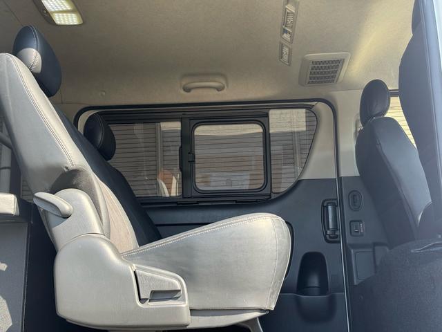 ハイエースバン スーパーＧＬ　ダークプライム　特別仕様車　ベットキット　フロントモデリスタ　社外１５インチＡＷ　ハーフレザーシート　ＥＴＣ　ＬＥＤヘッドライト　ナビＴＶ　Ｂカメラ　スマートキー　両側スライド　両側スライドガラス　キャンピング仕様（38枚目）