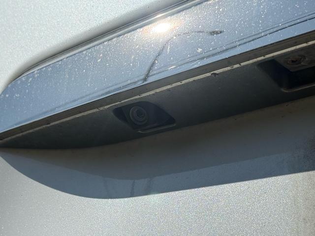 ハイエースバン スーパーＧＬ　ダークプライム　特別仕様車　ベットキット　フロントモデリスタ　社外１５インチＡＷ　ハーフレザーシート　ＥＴＣ　ＬＥＤヘッドライト　ナビＴＶ　Ｂカメラ　スマートキー　両側スライド　両側スライドガラス　キャンピング仕様（54枚目）