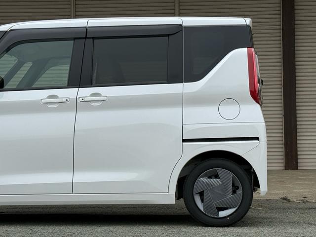 ルークス Ｘ　ナビ　ＴＶ　ＢＴ　ＥＴＣ　全周囲カメラ　両側スライド・片側電動　ナビ　クリアランスソナー　衝突被害軽減システム　オートライト　ＬＥＤヘッドランプ　スマートキー　アイドリングストップ　電動格納ミラー（16枚目）